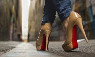 Русские девушки за границей шокируют своим видом и одеждой Русские девушки за границей шокируют своим видом и одеждой